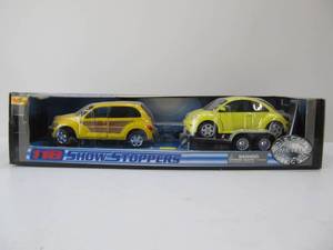 lot 160 image: Maisto Diecast Metal Show Stoppers - PT Cruiser & VW Bug