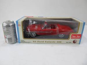 lot 275 image: Sun Star Diecast Metal 1964 Ford Galaxie 500