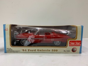 lot 237 image: Sun Star Diecast Metal 1964 Ford Galaxie 500