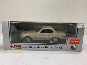 lot 246 image: Sun Star Diecast Metal Mercedes-Benz 350SL