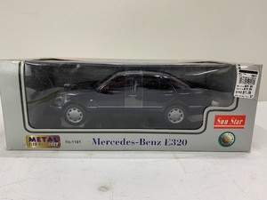 lot 263 image: Sun Star Diecast Metal Mercedes-Benz E320
