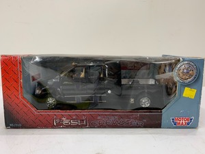 lot 267 image: Motor Max Diecast Metal Ford F-650 Super Crewzer