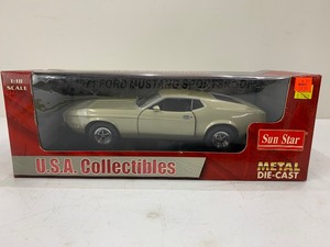 lot 273 image: Sun Star Diecast Metal 1971 Ford Mustang Sportsroof