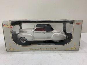 lot 281 image: Signature Models Diecast Metal 1939 Lincoln Zephyr