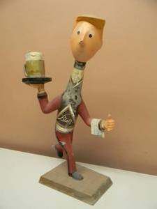 lot 11 image: 1950s BLATZ BEER FIGURE RUNNING WAITER BOTTLE MAN STATUE FIGURE  - GREAT PIECE FOR THE CAVE - SEE PICTURES