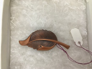 lot 54 image: Vintage Leaf Broach