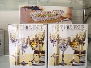 lot 71 image: Fifth Avenue Crystal Glassware & Olive Tray (Lot of 3)