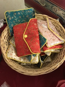 lot 111 image: Bulk Coin Purses