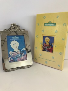 lot 117 image: Collectible Sesame Street Picture Frame