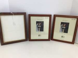 lot 118 image: Picture Frame - Left Frame Missing Glass (Lot of 3)