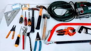 lot 528 image: Assorted Tool Bundle