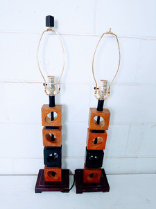 lot 523 image: Retro Matching Lamps Set