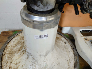 lot 563 image: Old School Vintage Barber Chair PARTS
