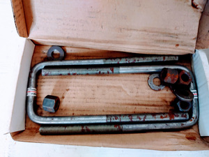 lot 570 image: 2 Dayton Parts 361-176 58 X 3-58 X 7-12R Round Bend U-Bolt Kits