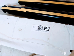 lot 585 image: 2 Replacement Shock Absorbers New