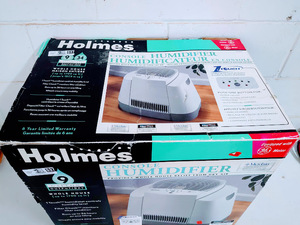 lot 537 image: Holmes Whole House 9 Gallon Humidifier, New In Box