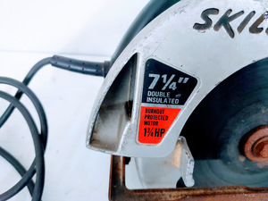 lot 538 image: 7 14 Skilsaw Circular  Saw 574