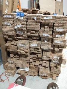 lot 28 image: Red Oak 34 in. Thick x 2-14 in. Wide x 84 in. Length Solid Hardwood Flooring (19.5 sq. ft.case)