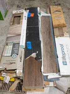 lot 30 image: Pallet of assorted flooring