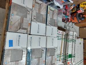 lot 17 image: Quartzite 12 in. x 24 in. Glazed Porcelain Floor and Wall Tile (15.6 sq. ft.  case)