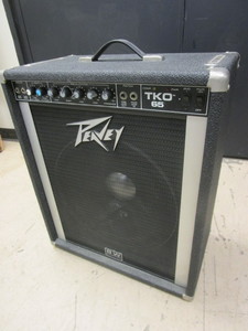 lot 529 image: PEAVEY AMPLIFIER