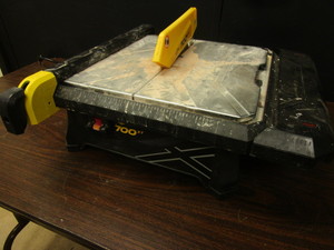 lot 536 image: QEP TILE SAW