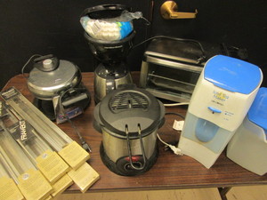 lot 538 image: OSTER FLIP WAFFLE MAKER, PRESTO DEEP FRYER, HAMILTON BEACH COFFEE MAKER, B&D TOASTER OVEN, MORE