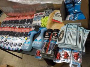 lot 11 image: Auto Motive Products and Auto Air F...