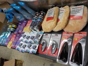 lot 14 image: Shark Antenna, Digital LED Tire Gau...