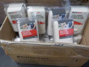 lot 26 image: Case of 18 AutoCraft Wool Bonnets...