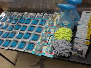 lot 38 image: Auto Febreze, Auto Air Fresheners a...