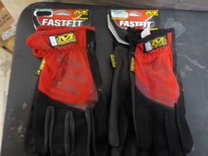 lot 44 image: 2 Pair Fastfit Mechanix Gloves size...
