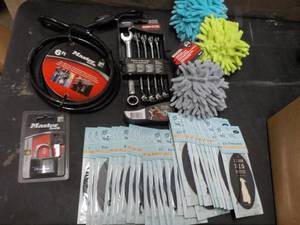 lot 45 image: Grip Tite Metric Wrench Set, 6 ft M...