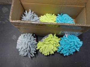 lot 64 image: Case of 6 Autocraft Scrubballs with...
