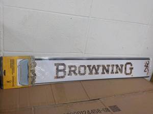 lot 101 image: 6 Pack Browning Windshield Decals...