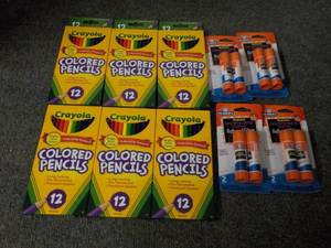 lot 169 image: 6 - 12 packs Crayola Colored Pencil...