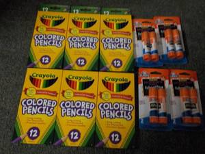 lot 171 image: 6 - 12 packs Crayola Colored Pencil...