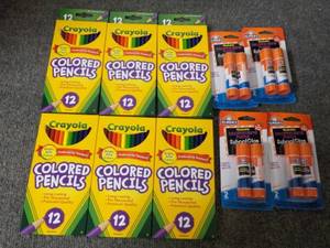 lot 172 image: 6 - 12 packs Crayola Colored Pencil...