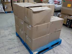 lot 218 image: 17 boxes previously worn clothes, c...