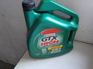 lot 231 image: 1 gallon Castrol GTX high mileage S...