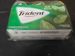 lot 247 image: 6 bottles 50 sticks each Spearmint ...