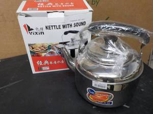 lot 317 image: Yixin-Jingpin kettle with sound...