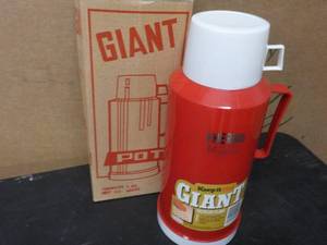 lot 324 image: Thermo Vogue giant vacuum flask...