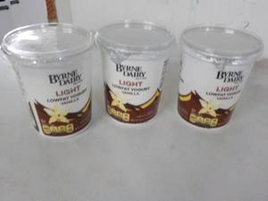 lot 367 image: 3 32 oz. tubs Byrne Dairy light low...