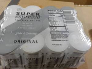 lot 418 image: 12 6 oz. cans Bold & Creamy origina...