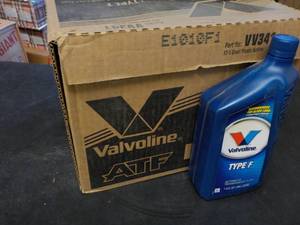 lot 439 image: Case of 12 Valvoline Type F automat...