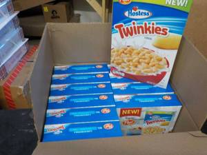 lot 448 image: Case of 11 12 oz. boxes Hostess Twi...