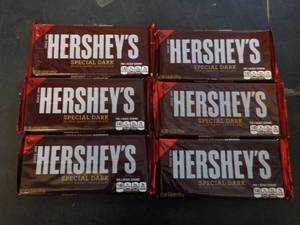 lot 462 image: 6 4.25 oz. bars Hersheys Special D...