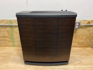 lot 34 image: AIRCARE 5.4-Gal. Evaporative Humidifier for 3700 sq. ft.