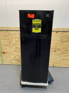lot 50 image: RCA 7.5 cu. ft. Mini Refrigerator in Black